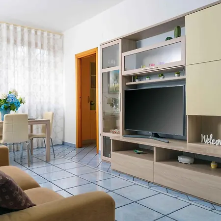 Appartement I Tre Delfini In Center-sorrento Coast Vico Equense