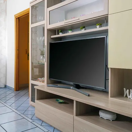 Apartament I Tre Delfini In Center-sorrento Coast