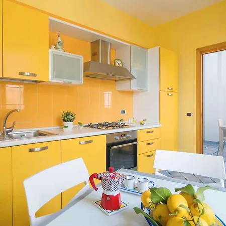 I Tre Delfini - In Centro Apartment Vico Equense